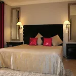 Balaia Plaza 4*