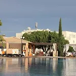Balaia Plaza 4*