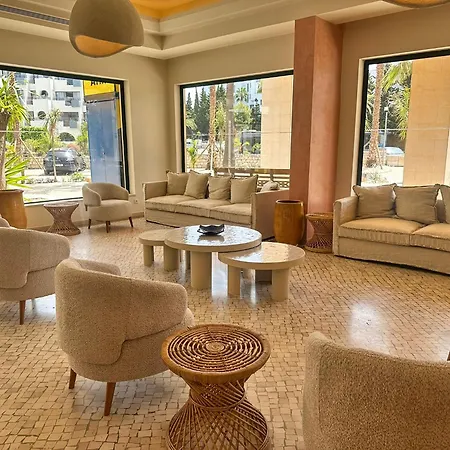 Apartahotel Balaia Plaza