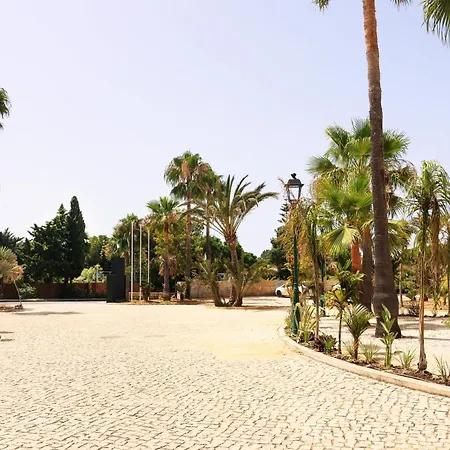 Apartahotel Balaia Plaza 4*