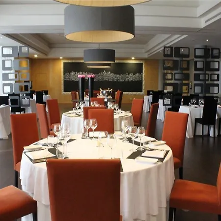 Apartahotel Balaia Plaza 4*