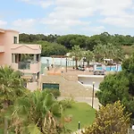 Cheerfulway Balaia Plaza אלבופיירה